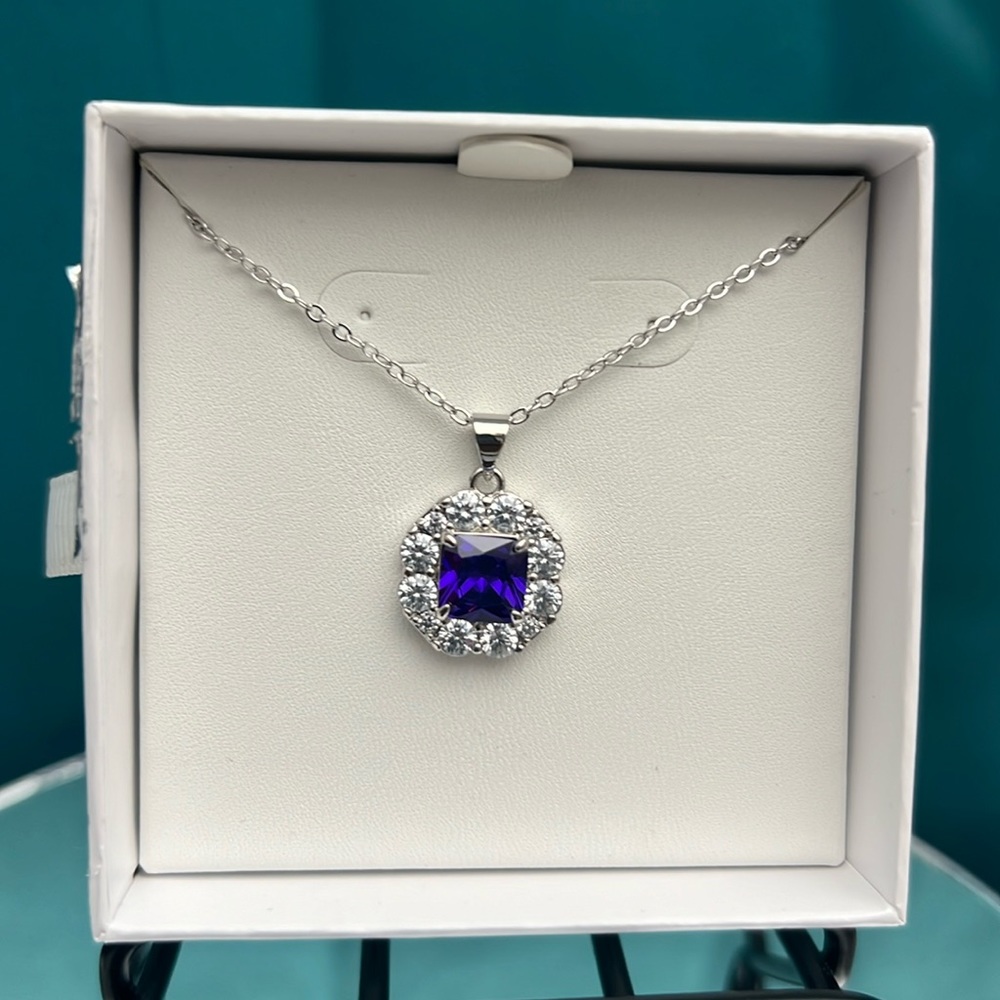 Ring bomb necklace